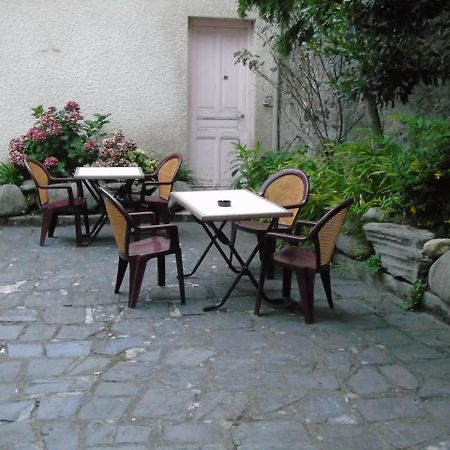 Hotel-Restaurant Le Saint Christophe Lourdes Exterior foto