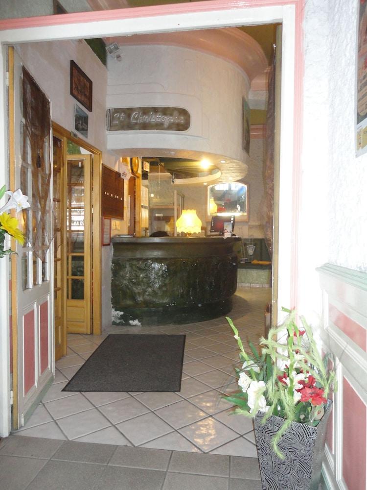Hotel-Restaurant Le Saint Christophe Lourdes Exterior foto