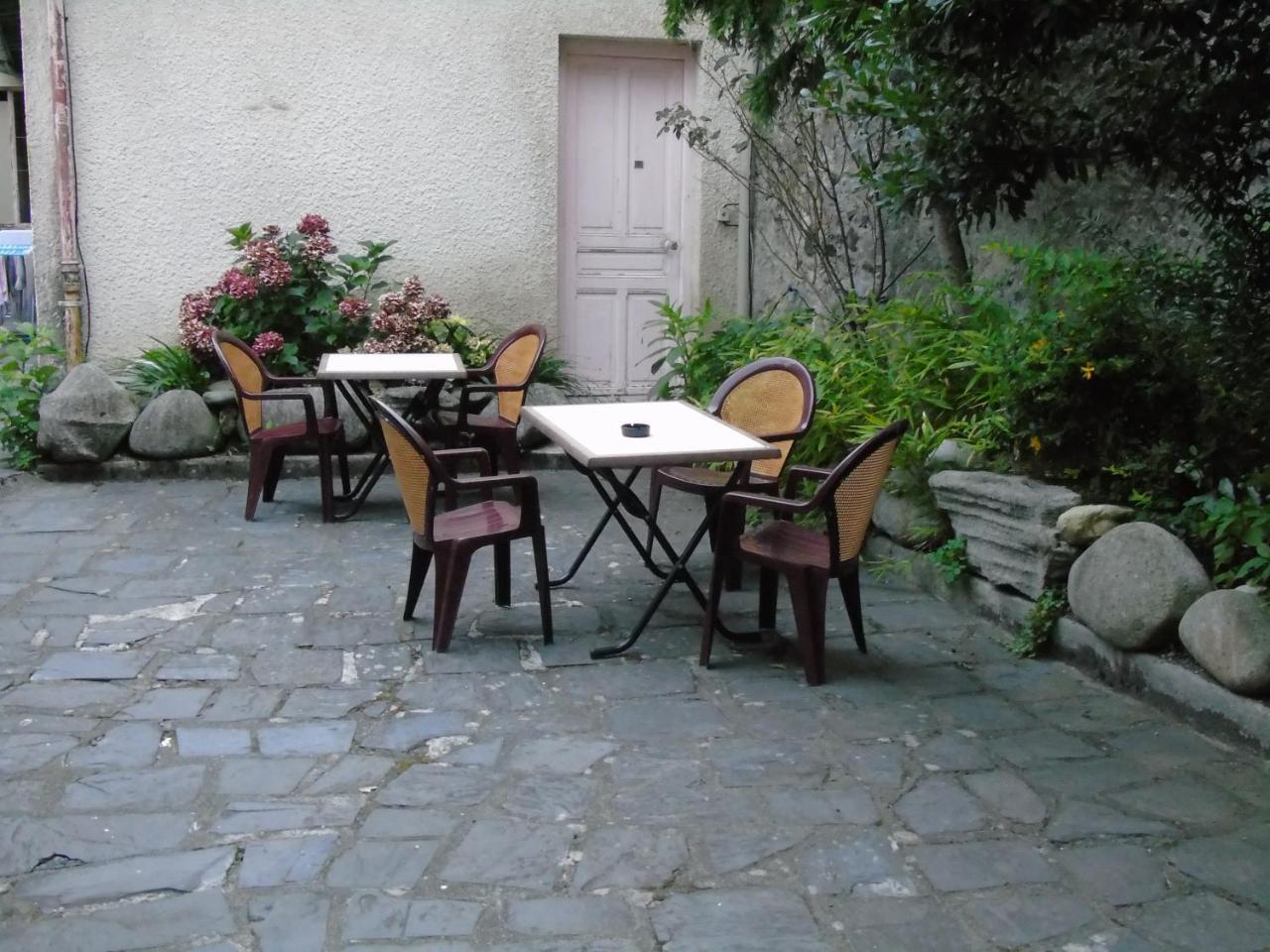 Hotel-Restaurant Le Saint Christophe Lourdes Exterior foto